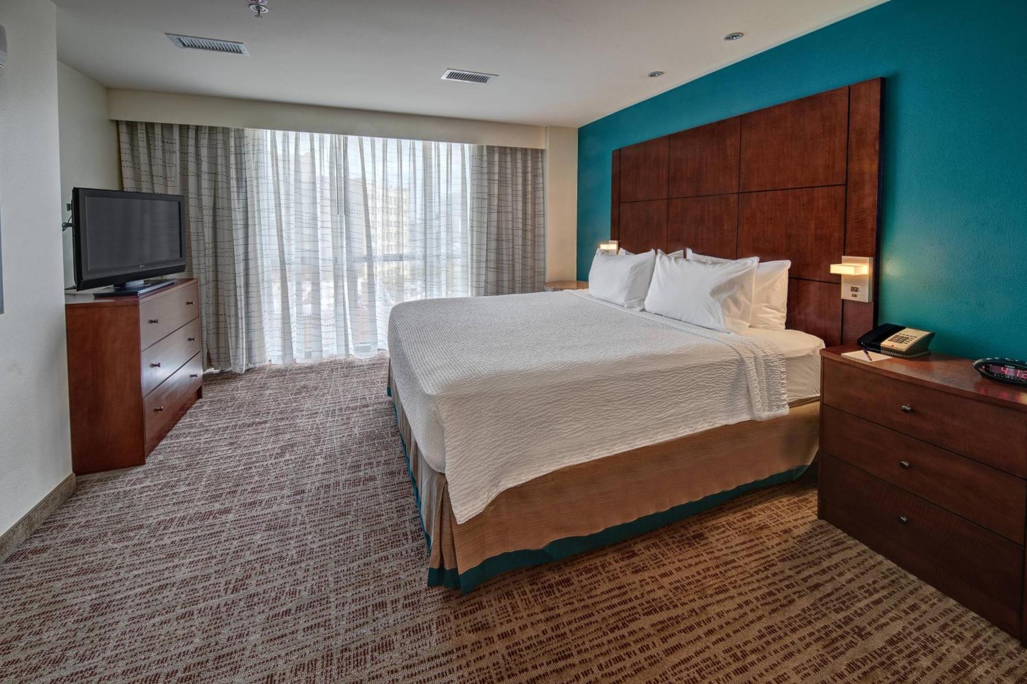 Residence Inn Norfolk Downtown Экстерьер фото