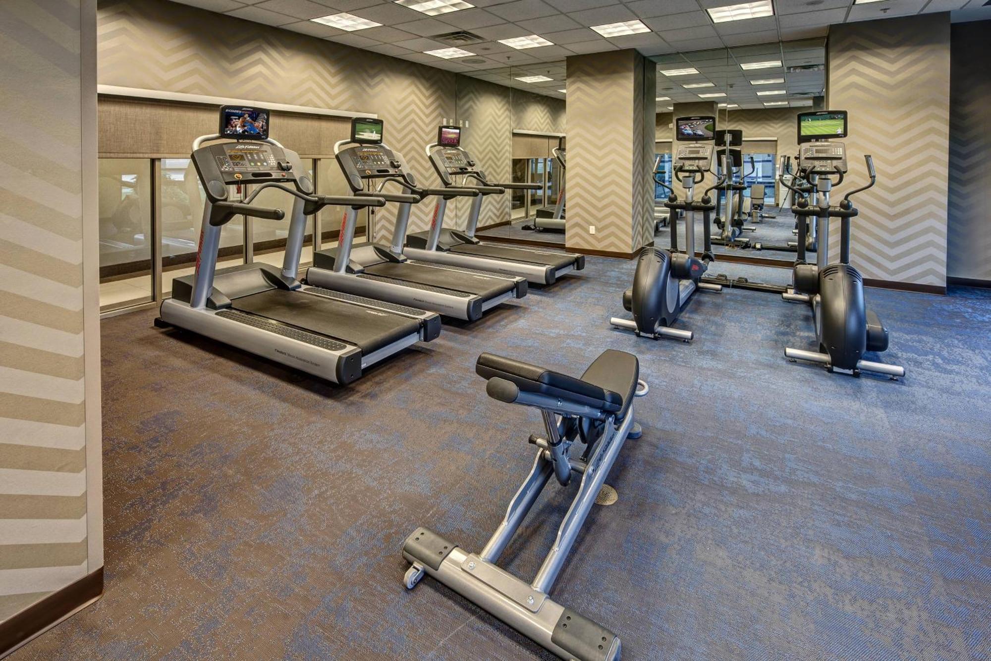 Residence Inn Norfolk Downtown Экстерьер фото